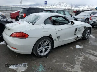 2009 BMW Z4 sDrive30i with VIN WBALM53529E160965, listed as a Copart auction lot 49250395 with 119,827 mi miles and Salvage Title. Bid and sale history available at carsss.com. Image 3.