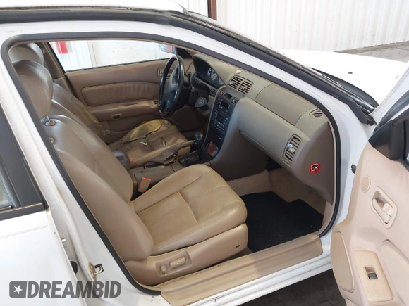 1997 Nissan Maxima GXE z VIN JN1CA21D4VT215672, wystawiony jako IAAI lot #42479487 z przebiegiem 257 178 mil mil oraz . Historia ofert i sprzedaży dostępna na DreamBid. Obrazek 5.