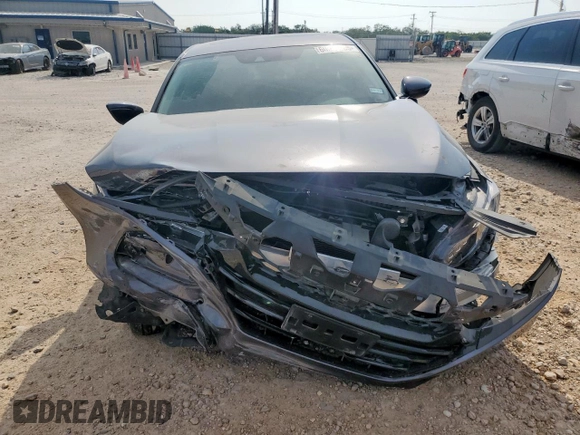 2019 Honda Accord Touring with VIN 1HGCV2F91KA003035, listed as a Copart auction lot 60393205 with 38,386 mi miles and Salvage title. Bid and sale history available at DreamBid. Image 5.