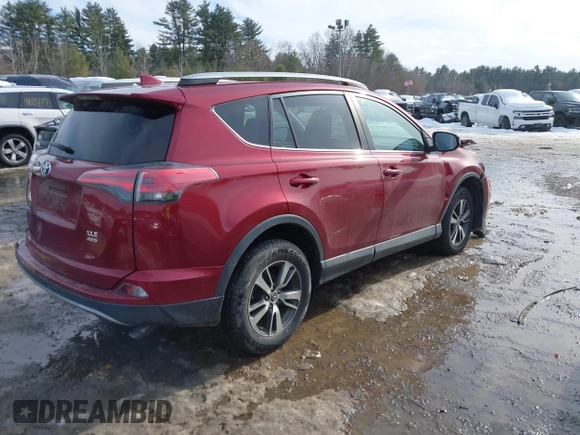 2018 Toyota RAV4 XLE with VIN 2T3RFREV1JW778612, listed as a IAAI auction lot 41664082 with 92,417 mi miles. Bid and sale history available at carsss.com. Image 4.