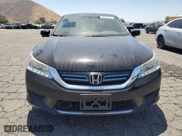 2015 Honda Accord Touring with VIN 1HGCR6F75FA000932, listed as a Copart auction lot 60682095 with 143,105 mi miles and Salvage title. Bid and sale history available at DreamBid. Image 5.