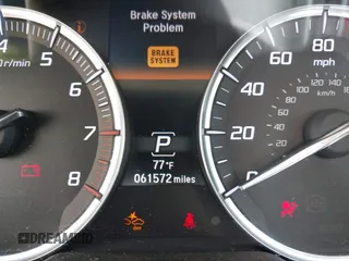 2015 Acura TLX Technology z VIN 19UUB2F56FA001958, wystawiony jako IAAI lot #42104640 z przebiegiem 61 572 mil mil oraz . Historia ofert i sprzedaży dostępna na DreamBid. Obrazek 16.