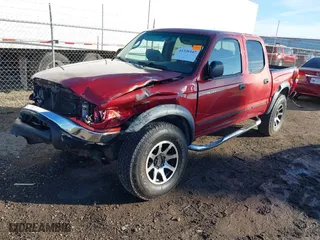 2001 Toyota Tacoma with VIN 5TEHN72N01Z835197, listed as a IAAI auction lot 41326147 with 270,563 mi miles. Bid and sale history available at carsss.com. Image 18.