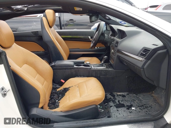 2012 Mercedes-Benz E 550 with VIN WDDKJ7DB7CF156716, listed as a IAAI auction lot 41915988 with 180,809 mi miles and . Bid and sale history available at DreamBid. Image 5.
