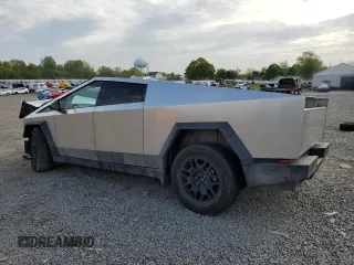2024 Tesla Cybertruck z VIN 7G2CEHED7RA020473, wystawiony jako Copart lot #55123035 z przebiegiem 4 835 mil mil oraz Szkoda całkowita • Salvage title. Historia ofert i sprzedaży dostępna na DreamBid. Obrazek 2.