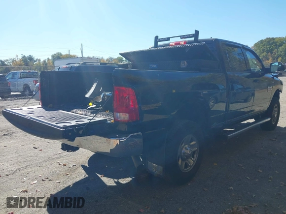 2018 Ram 2500 Tradesman z VIN 3C6UR5CJ4JG275190, wystawiony jako IAAI lot #40623047 z przebiegiem 85 121 mil mil oraz . Historia ofert i sprzedaży dostępna na DreamBid. Obrazek 4.
