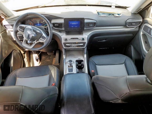 2022 Ford Explorer XLT z VIN 1FMSK7DH8NGC30777, wystawiony jako Copart lot #60958195 z przebiegiem 47 804 mil mil oraz Szkoda całkowita • Salvage title. Historia ofert i sprzedaży dostępna na DreamBid. Obrazek 8.