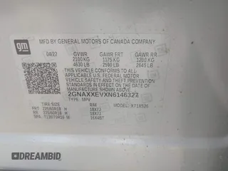 2022 Chevrolet Equinox Premier z VIN 2GNAXXEVXN6146327, wystawiony jako IAAI lot #42294870 z przebiegiem 68 276 mil mil oraz . Historia ofert i sprzedaży dostępna na DreamBid. Obrazek 9.