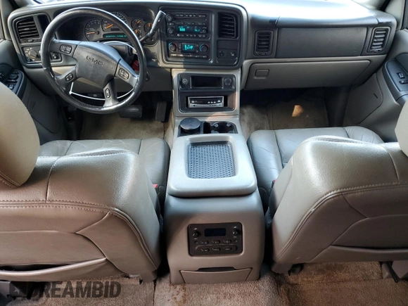 2003 GMC Yukon XL SLT with VIN 1GKEC16Z83J126344, listed as a Copart auction lot 47072945 with 272,020 mi miles and Clean Title. Bid and sale history available at carsss.com. Image 8.