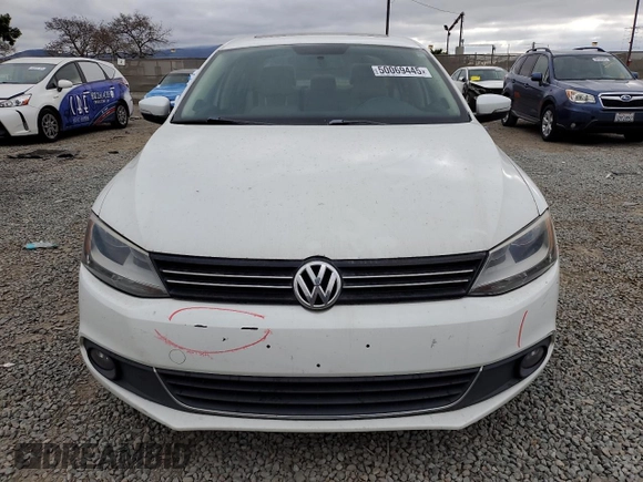 2014 Volkswagen Jetta TDI w/Premium/Nav with VIN 3VWLL7AJ0EM332476, listed as a Copart auction lot 50069445 with 153,974 mi miles and Salvage title. Bid and sale history available at DreamBid. Image 5.