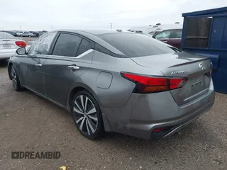 2019 Nissan Altima 2.5 Platinum with VIN 1N4BL4FVXKC174868, listed as a IAAI auction lot 41939991 with 63,022 mi miles. Bid and sale history available at carsss.com. Image 3.