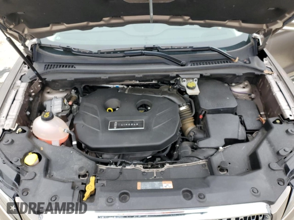 2019 Lincoln MKC Standard z VIN 5LMCJ1C9XKUL26497, wystawiony jako Copart lot #45780825 z przebiegiem 32 216 mil mil oraz Szkoda całkowita • Salvage title. Historia ofert i sprzedaży dostępna na DreamBid. Obrazek 12.