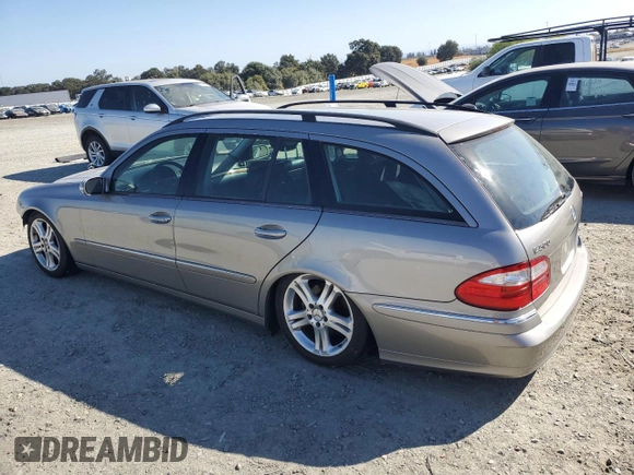 2006 Mercedes-Benz E 500 with VIN WDBUH83J96X194071, listed as a Copart auction lot 71035284 with 121,818 mi miles and Salvage Title. Bid and sale history available at carsss.com. Image 2.