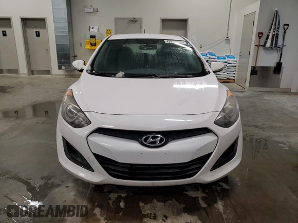 2015 Hyundai Elantra GT GL with VIN KMHD25LH8FU250772, listed as a Copart auction lot 43330335 with 240,063 mi miles and Clean Title. Bid and sale history available at carsss.com. Image 5.