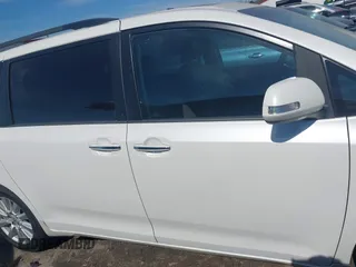 2017 Toyota Sienna XLE Auto Access Seat with VIN 5TDYZ3DCXHS779396, listed as a IAAI auction lot 41634198 with 99,283 mi miles and . Bid and sale history available at DreamBid. Image 14.