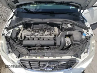 2013 Volvo XC60 3.2L z VIN YV4940DZ1D2451594, wystawiony jako Copart lot #53682435 z przebiegiem 219 668 mil mil oraz Szkoda całkowita • Salvage title. Historia ofert i sprzedaży dostępna na DreamBid. Obrazek 12.