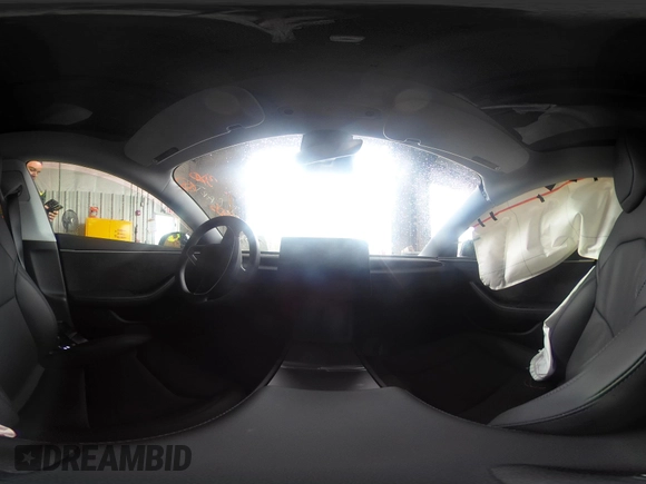 2025 Tesla Model 3 Long Range с VIN 5YJ3E1EB9SF915531, выставлен на аукционе IAAI как лот 42191805 с пробегом 3 333 миль миль и . История ставок и продаж доступна на DreamBid. Изображение 20.