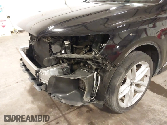 2017 Audi Q7 Prestige with VIN WA1VABF71HD043036, listed as a IAAI auction lot 42255140 with 90,009 mi miles and . Bid and sale history available at DreamBid. Image 19.