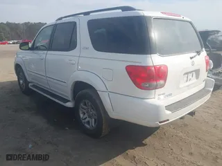 2006 Toyota Sequoia SR5 with VIN 5TDZT34A26S284157, listed as a IAAI auction lot 41687011 with 226,663 mi miles. Bid and sale history available at carsss.com. Image 3.