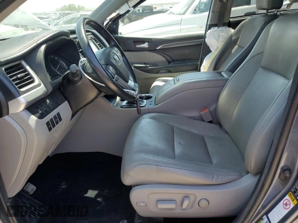 2018 Toyota Highlander Limited z VIN 5TDDZRFH7JS809387, wystawiony jako Copart lot #62198655 z przebiegiem 100 493 mil mil oraz Szkoda całkowita • Salvage title. Historia ofert i sprzedaży dostępna na DreamBid. Obrazek 7.
