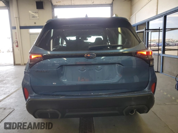 2025 Subaru Forester Limited с VIN JF2SLDRC5SH565483, выставлен на аукционе Copart как лот 58262755 с пробегом 127 миль миль и Списание • Salvage title. История ставок и продаж доступна на DreamBid. Изображение 6.