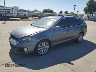 2014 Volkswagen Jetta TDI w/Sunroof & Nav with VIN 3VWPL7AJ5EM625422, listed as a Copart auction lot 58271585 with 121,413 mi miles and Salvage title. Bid and sale history available at DreamBid. Image 1.