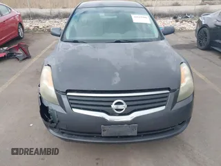 2007 Nissan Altima 2.5 with VIN 1N4AL21E17N458215, listed as a IAAI auction lot 41943990 with 190,234 mi miles. Bid and sale history available at carsss.com. Image 12.