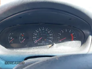 1996 Geo Prizm LSi z VIN 1Y1SK5265TZ048378, wystawiony jako IAAI lot #41987626 z przebiegiem 191 228 mil mil oraz . Historia ofert i sprzedaży dostępna na DreamBid. Obrazek 7.