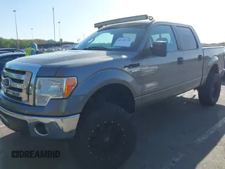 2010 Ford F-150 XL z VIN 1FTEW1E80AFA43583, wystawiony jako IAAI lot #42128735 z przebiegiem 139 654 mil mil oraz . Historia ofert i sprzedaży dostępna na DreamBid. Obrazek 17.