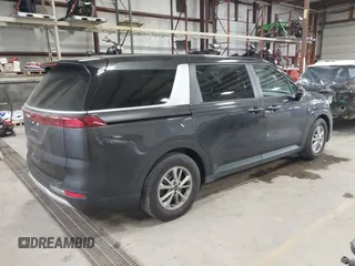 2022 Kia Carnival LXS with VIN KNDNB4H37N6168339, listed as a IAAI auction lot 41491533 with 51,286 mi miles. Bid and sale history available at carsss.com. Image 4.