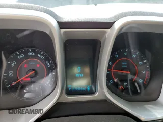 2013 Chevrolet Camaro LS z VIN 2G1FA1E33D9142184, wystawiony jako Copart lot #50584675 z przebiegiem 173 638 mil mil oraz Czysty tytuł • Clean title. Historia ofert i sprzedaży dostępna na DreamBid. Obrazek 9.