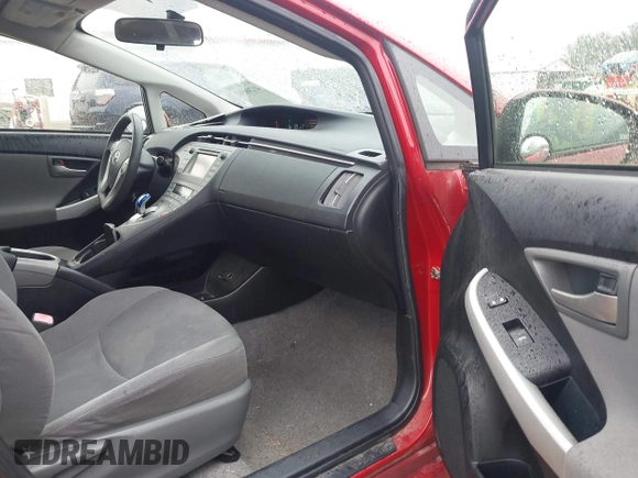 2013 Toyota Prius One with VIN JTDKN3DU6D0346326, listed as a IAAI auction lot 41206502 with 169,544 mi miles and . Bid and sale history available at DreamBid. Image 5.