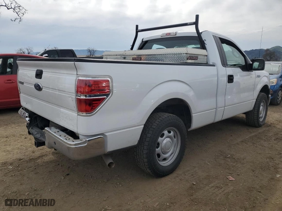2014 Ford F-150 XL with VIN 1FTMF1CM9EKG07580, listed as a Copart auction lot 47233885 with 125,955 mi miles and Salvage Title. Bid and sale history available at carsss.com. Image 3.