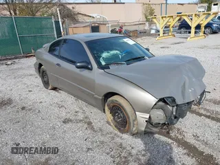 2001 Pontiac Sunfire SE z VIN 1G2JB124017254356, wystawiony jako IAAI lot #42070007 z przebiegiem Nie podano mil oraz . Historia ofert i sprzedaży dostępna na DreamBid. Obrazek 1.