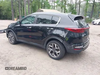 2020 Kia Sportage EX with VIN KNDPN3AC3L7658403, listed as a IAAI auction lot 42485473 with 38,601 mi miles and . Bid and sale history available at DreamBid. Image 3.