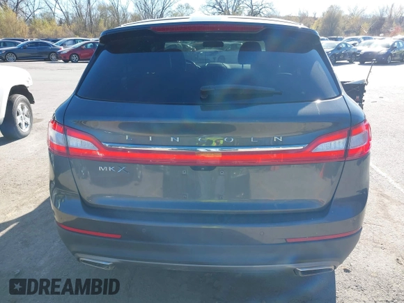 2017 Lincoln MKX Select with VIN 2LMPJ6KR7HBL16225, listed as a IAAI auction lot 40920232 with 105,124 mi miles. Bid and sale history available at carsss.com. Image 16.