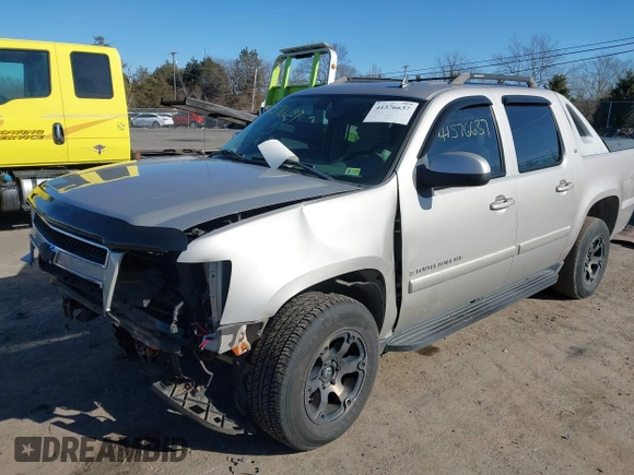 2007 Chevrolet Avalanche 3LT z VIN 3GNFK12397G125450, wystawiony jako IAAI lot #41576637 z przebiegiem 170 924 mil mil oraz . Historia ofert i sprzedaży dostępna na DreamBid. Obrazek 2.