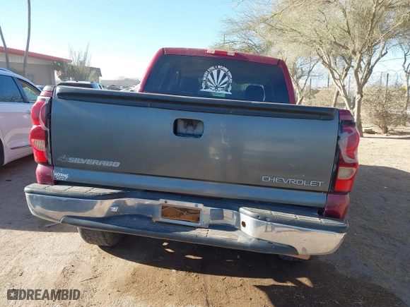 2006 Chevrolet Silverado 1500 LT1 with VIN 2GCEK13T861170115, listed as a IAAI auction lot 41852030 with 213,353 mi miles. Bid and sale history available at carsss.com. Image 17.