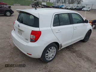 2008 Scion xD z VIN JTKKU10478J028558, wystawiony jako IAAI lot #42139762 z przebiegiem 190 691 mil mil oraz . Historia ofert i sprzedaży dostępna na DreamBid. Obrazek 4.