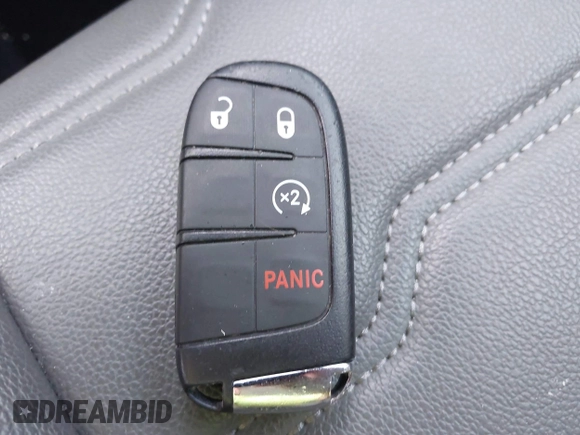 2019 Jeep Compass Latitude z VIN 3C4NJDBB9KT713896, wystawiony jako IAAI lot #42055180 z przebiegiem 67 025 mil mil oraz . Historia ofert i sprzedaży dostępna na DreamBid. Obrazek 11.