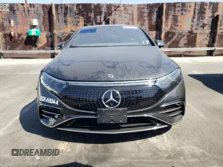 2022 Mercedes-Benz EQS with VIN W1KCG2DB4NA004205, listed as a Copart auction lot 68656364 with 55,188 mi miles and Salvage Title. Bid and sale history available at carsss.com. Image 5.