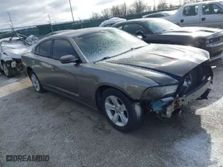 2011 Dodge Charger SE with VIN 2B3CL3CG6BH586931, listed as a IAAI auction lot 40994873 with 164,420 mi miles. Bid and sale history available at carsss.com. Image 1.