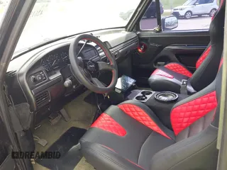 1993 Ford F-250 с VIN 1FTHX26GXPKA13660, выставлен на аукционе IAAI как лот 42615045 с пробегом Не указан миль и . История ставок и продаж доступна на DreamBid. Изображение 5.