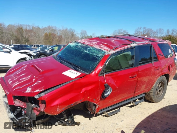 2018 Toyota 4Runner SR5 with VIN JTEBU5JR5J5528978, listed as a IAAI auction lot 41643537 with 119,314 mi miles and . Bid and sale history available at DreamBid. Image 15.