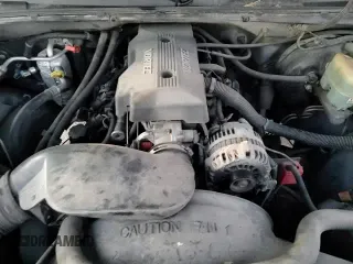 2000 Chevrolet Silverado 1500 LS z VIN 1GCEC14TXYE183204, wystawiony jako Copart lot #84867984 z przebiegiem 277 309 mil mil oraz Szkoda całkowita • Salvage title. Historia ofert i sprzedaży dostępna na DreamBid. Obrazek 15.