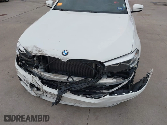 2018 BMW 5 Series 540i z VIN WBAJE5C52JWA93872, wystawiony jako IAAI lot #42191999 z przebiegiem 47 508 mil mil oraz . Historia ofert i sprzedaży dostępna na DreamBid. Obrazek 6.