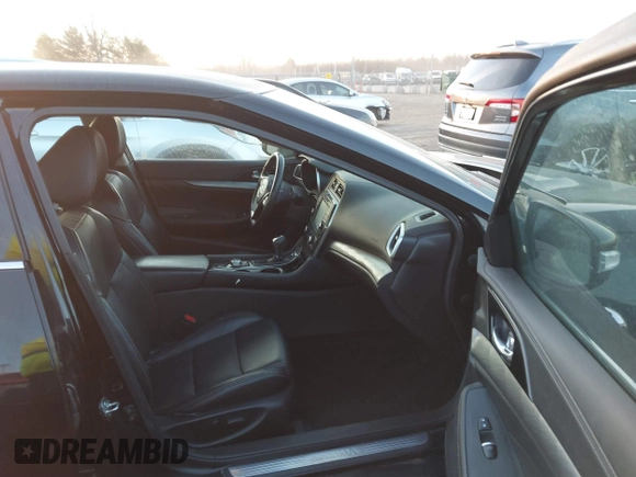 2018 Nissan Maxima S с VIN 1N4AA6AP6JC361237, выставлен на аукционе IAAI как лот 41770393 с пробегом 96 744 миль миль и . История ставок и продаж доступна на DreamBid. Изображение 5.