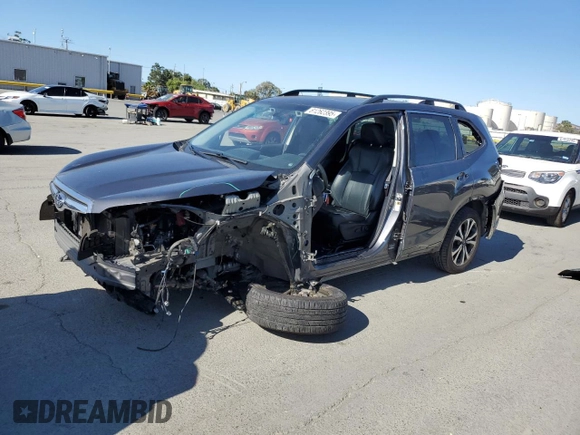 2021 Subaru Forester Limited with VIN JF2SKAUC4MH465791, listed as a Copart auction lot 61262395 with 36,232 mi miles and Salvage title. Bid and sale history available at DreamBid. Image 1.