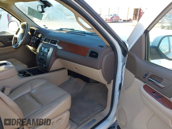 2007 GMC Yukon XL SLT with VIN 1GKFK16377J201950, listed as a IAAI auction lot 41665942 with 1 mi miles. Bid and sale history available at carsss.com. Image 5.