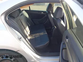 2014 Volkswagen Jetta SE с VIN 3VWD17AJ3EM227750, выставлен на аукционе IAAI как лот 42451317 с пробегом 138 666 миль миль и . История ставок и продаж доступна на DreamBid. Изображение 8.